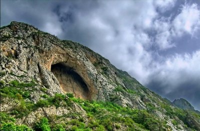  کم‌لطفی گردشگری مازندران به غار تاریخی اسپهبد خورشید سوادکوه