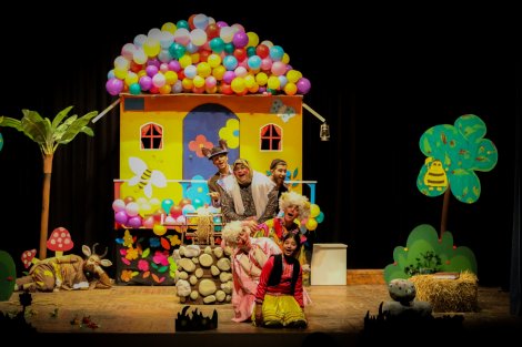 اجرای نمایش «قصه بهار کوچولو» در ساری